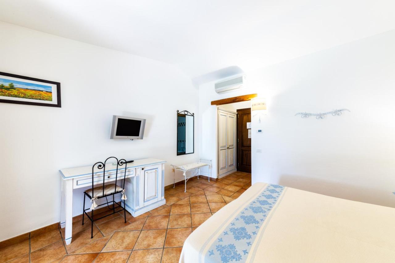 Hotel Costa Caddu سان تيودورو المظهر الخارجي الصورة