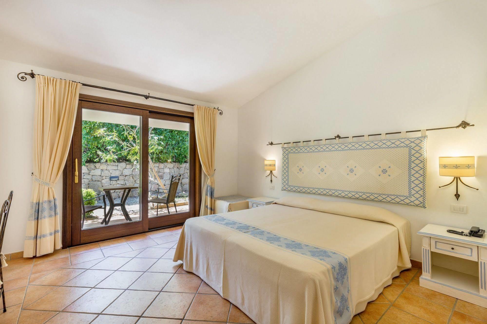Hotel Costa Caddu سان تيودورو المظهر الخارجي الصورة